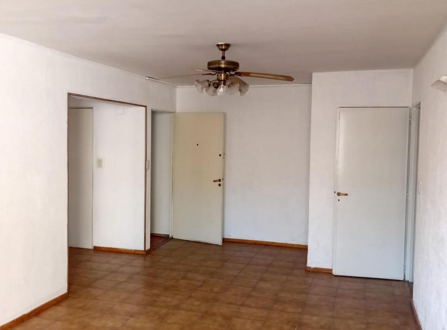 Foto de VENTA DE AMPLIO DEPARTAMENTO EN CIUDAD DE MENDOZA, imagen 5