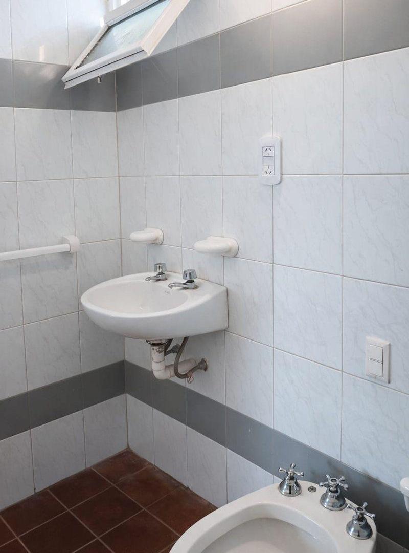 Foto de DUPLEX 3 HABITACIONES EN MAIPU SIN COCHERA, imagen 2
