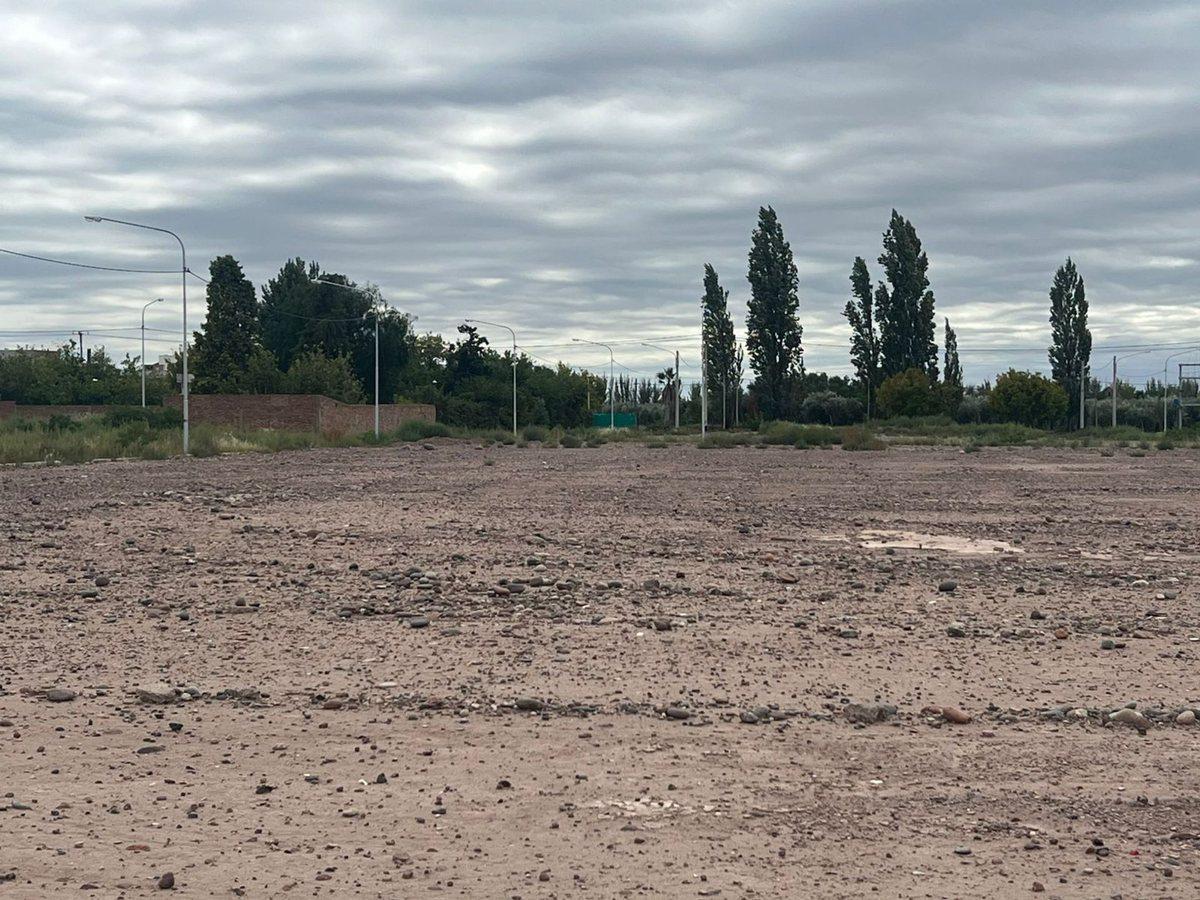 Foto de VENTA DE LOTE EN MAIPU (RUSSELL) MENDOZA, imagen 3
