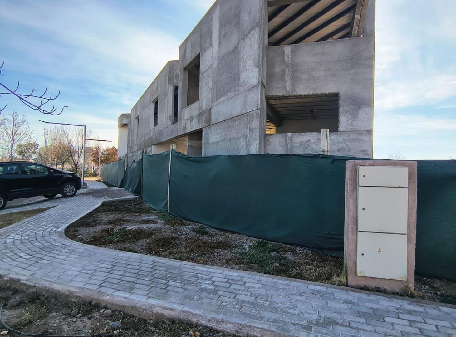Foto de VENTA CASA EN BARRIO PRIVADO ESTABLECIDO, MENDOZA, imagen 1