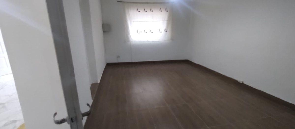 Foto de REMAX VENDE CASA EN DORREGO, GUAYMALLEN. PERMUTAS, imagen 4