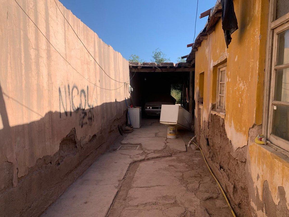 Foto de SE VENDE PROPIEDAD PARA DESARROLLO O RECICLAR, imagen 2