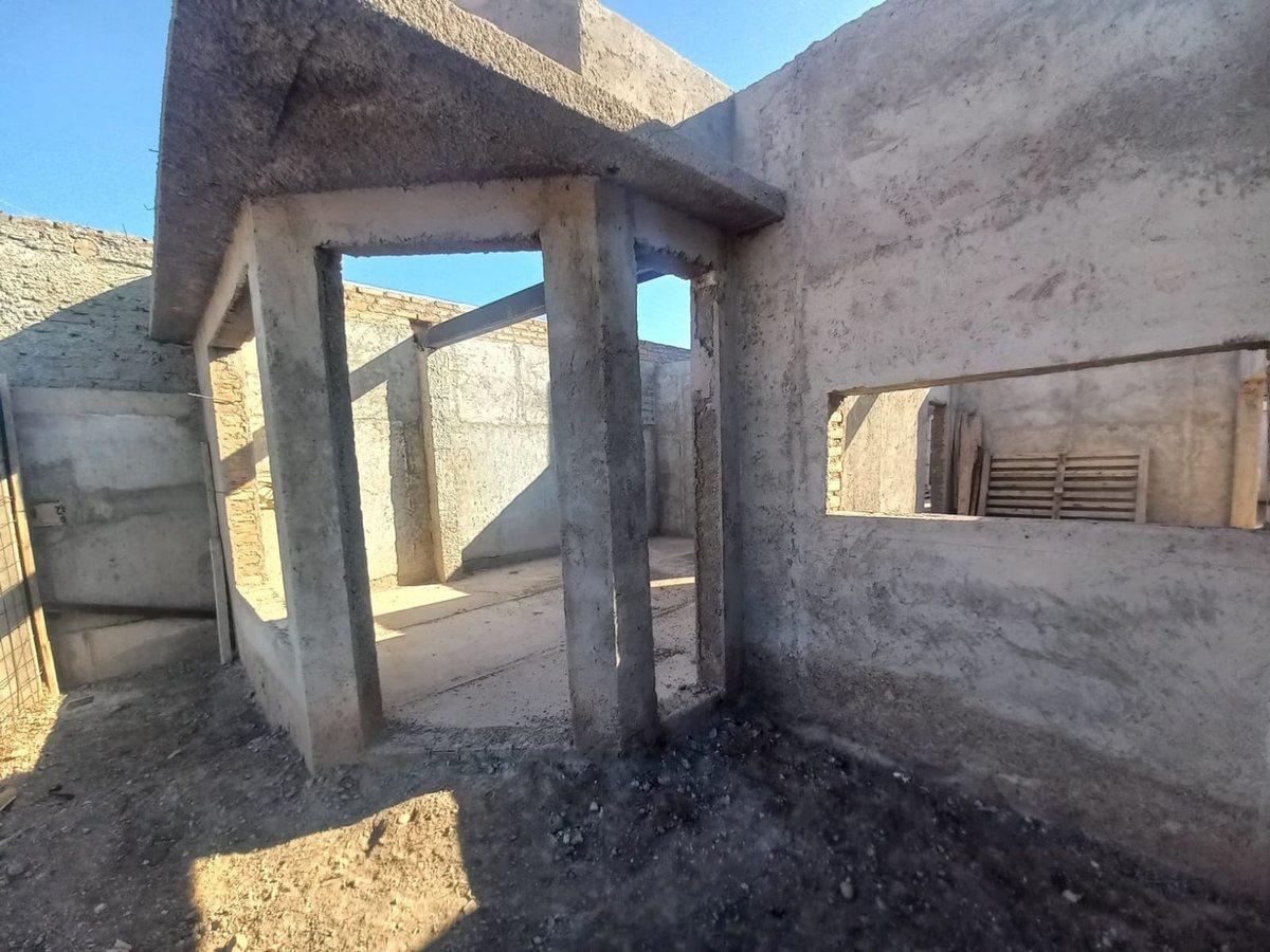 Foto de REMAX VENDE TERRENO CON PROPIEDAD EN OBRA GRUESA, imagen 4