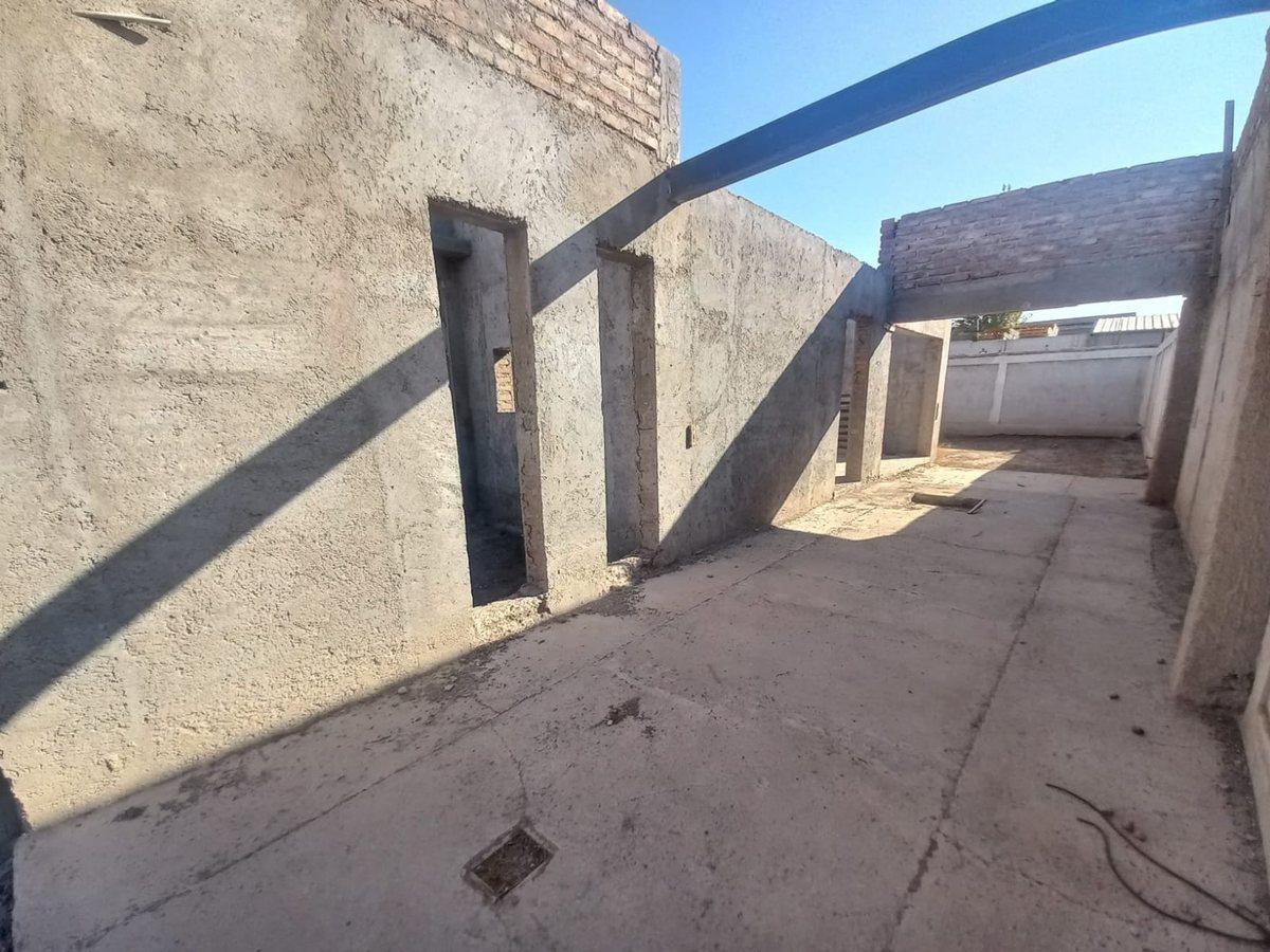 Foto de REMAX VENDE TERRENO CON PROPIEDAD EN OBRA GRUESA, imagen 2