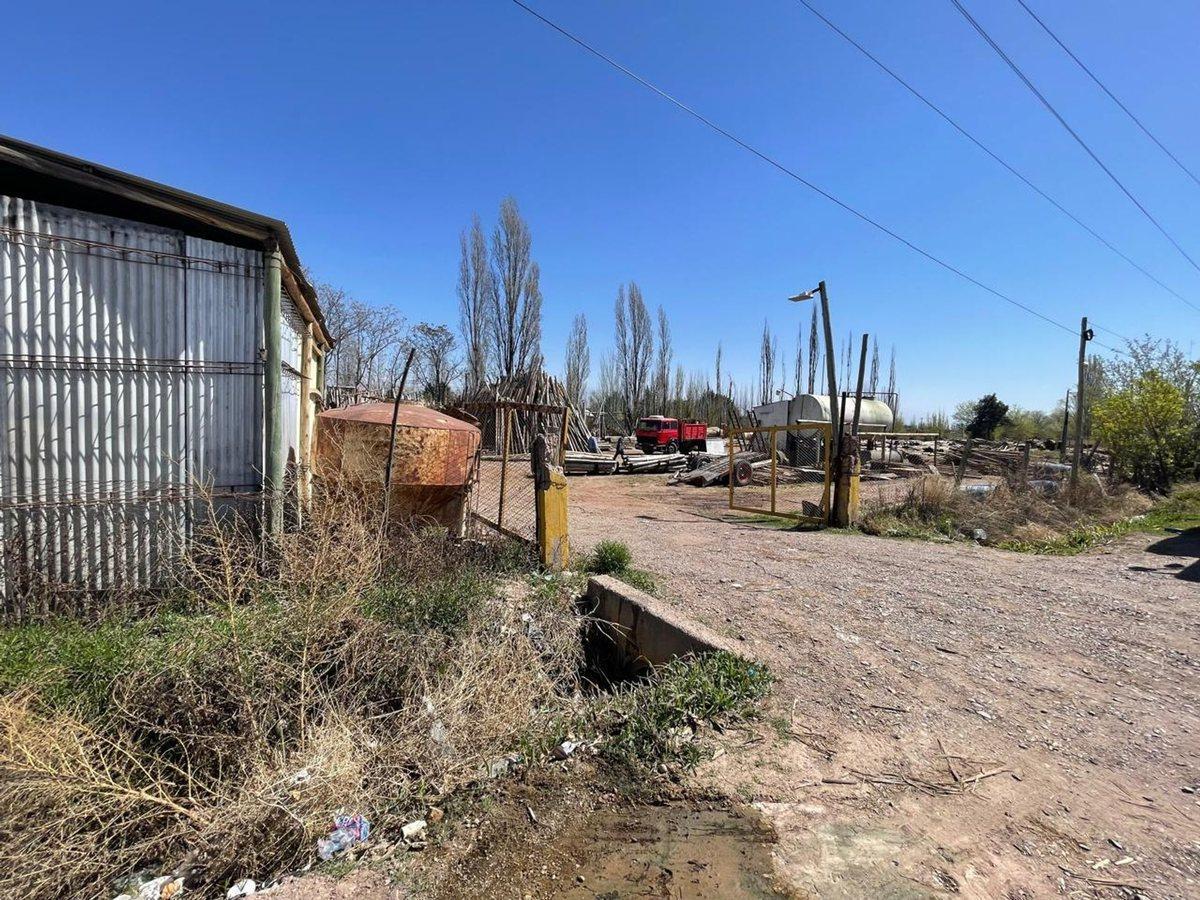 Foto de REMAX VENDE LOTE DE 4200 m2 SOBRE ACCESO SUR, imagen 3