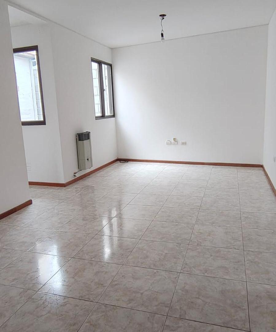 Foto de ALQUILER DEPARTAMENTO EN SEXTA SECCIÓN - MENDOZA, imagen 4