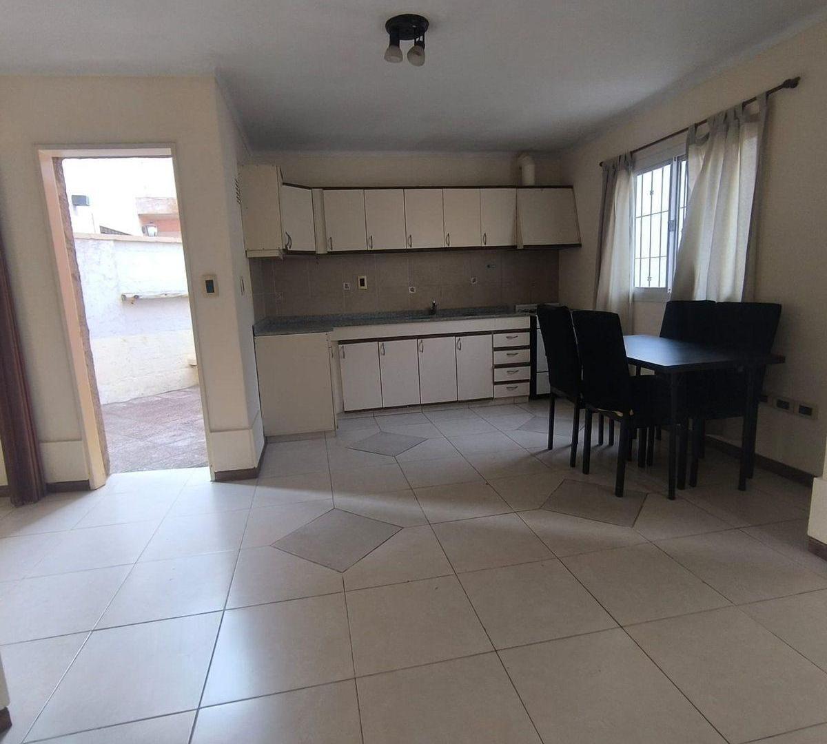 Foto de VENTA DE DUPLEX COMPLEJO CERRADO, CIUDAD MENDOZA, imagen 1