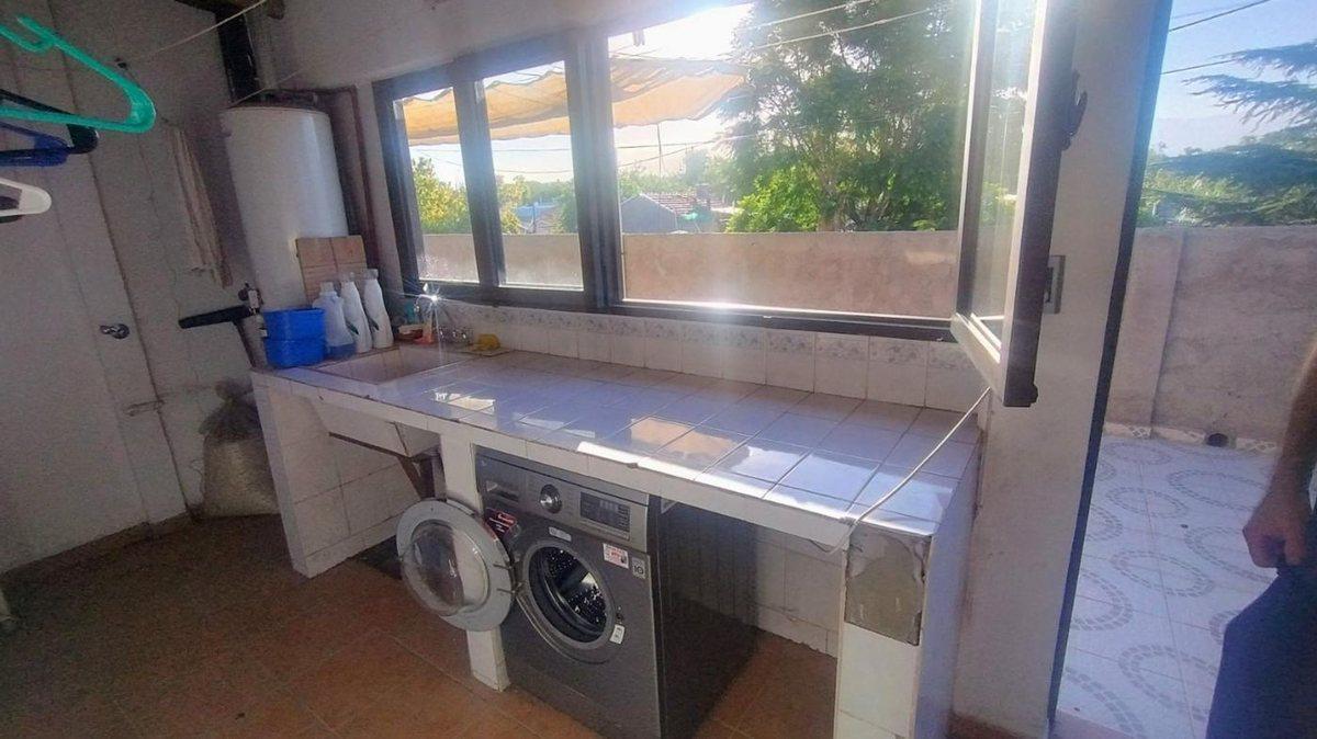Foto de VENDO CASA CON GALPON TALLER. GODOY CRUZ, imagen 2