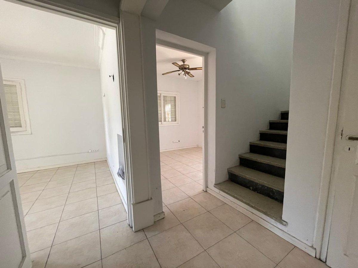 Foto de REMAX VENDE CASA EN ZONA DE TRIBUNALES MENDOZA, imagen 1