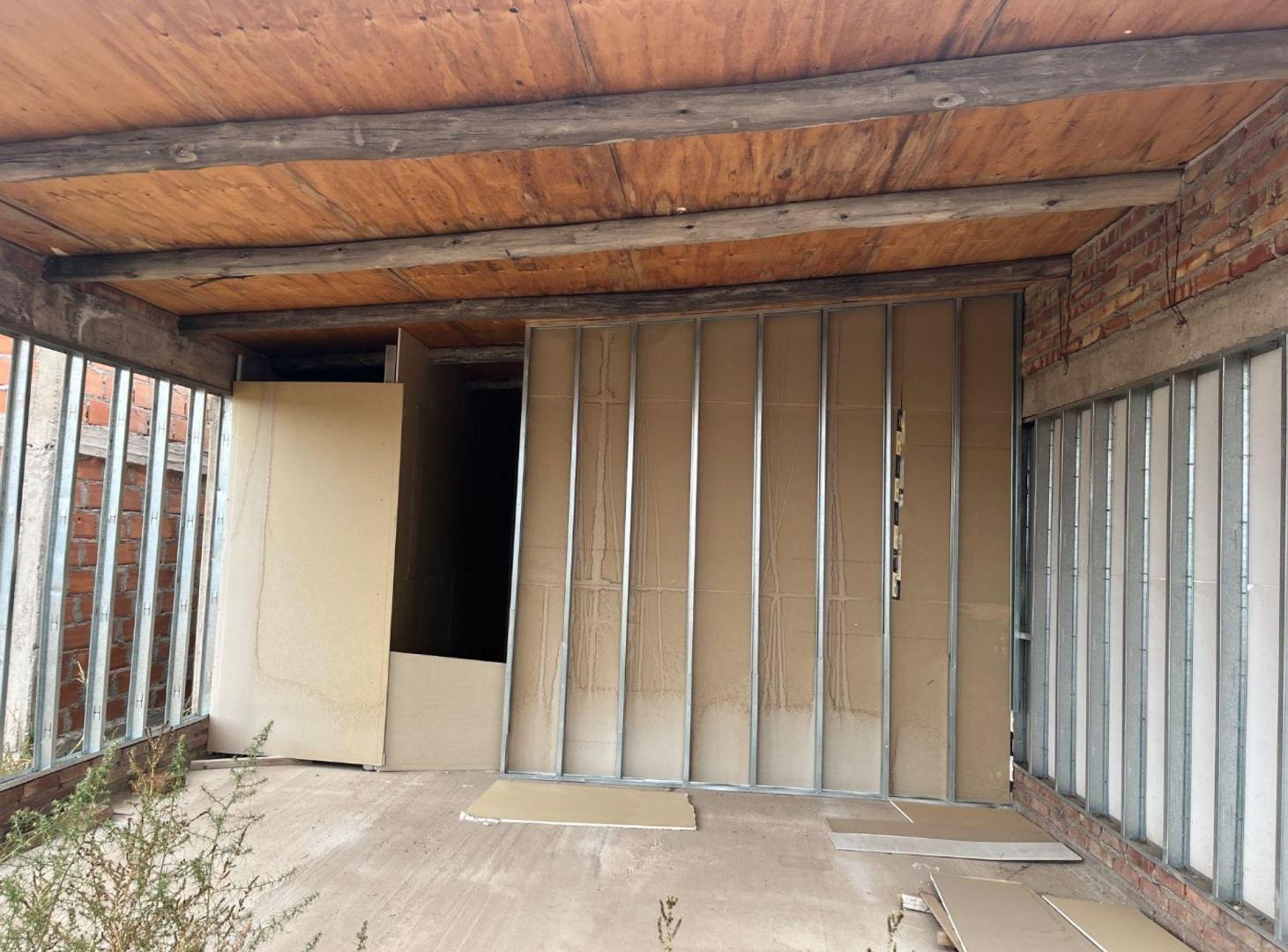 Foto de VENTA TERRENO CON CASA EN CONSTRUCCION RIVADAVIA, imagen 4