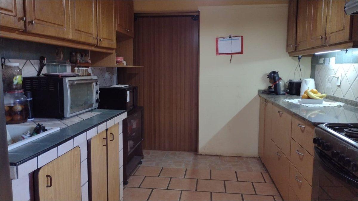 Foto de CASA B° SOLARES DEL PLATA, 3 DOM+ PISCINA+QINCHO., imagen 2
