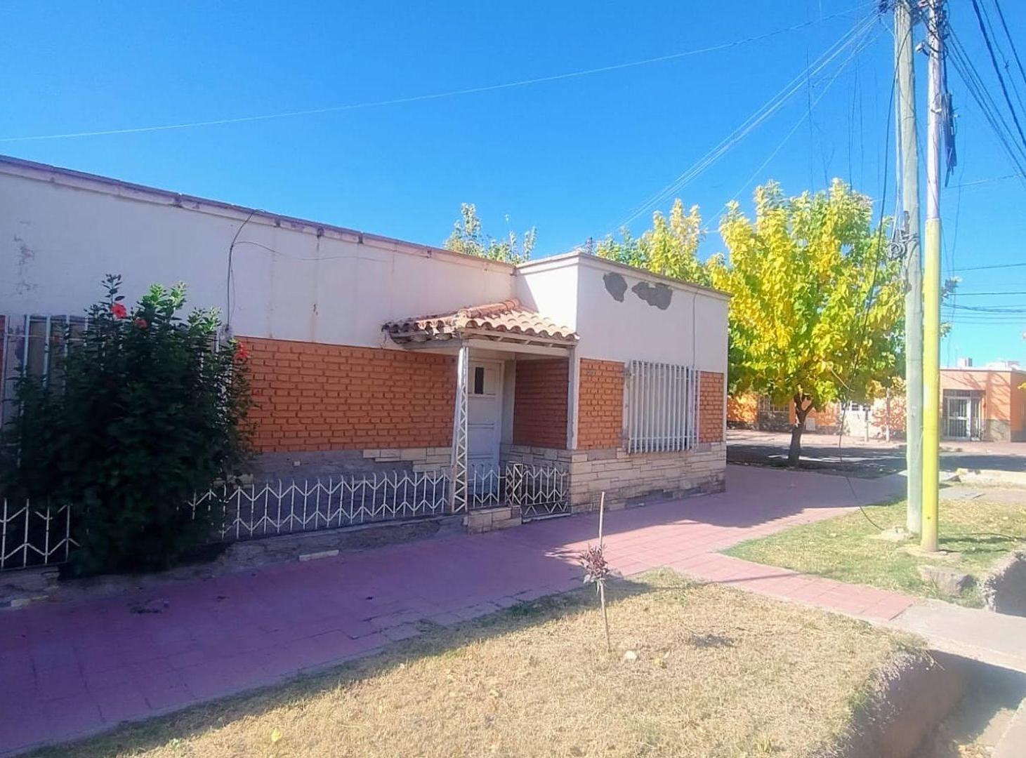 Foto de REMAX VENDIMIA VENDE CASA A RECICLAR-MAIPU, imagen 1