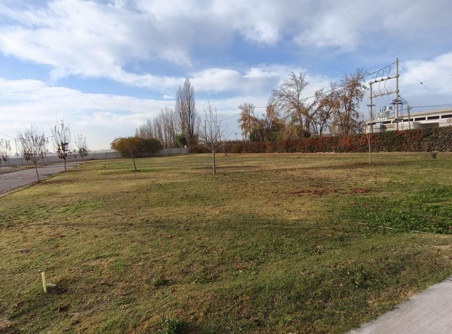 Foto de Venta Lotes 300 m² B° Priv. Solares de Coquimbito, imagen 3
