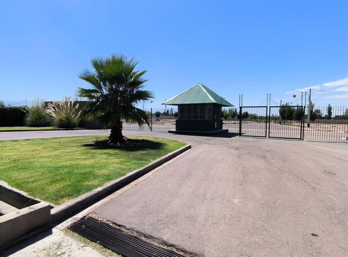 Foto de Venta Lotes 300 m² B° Priv. Solares de Coquimbito, imagen 1