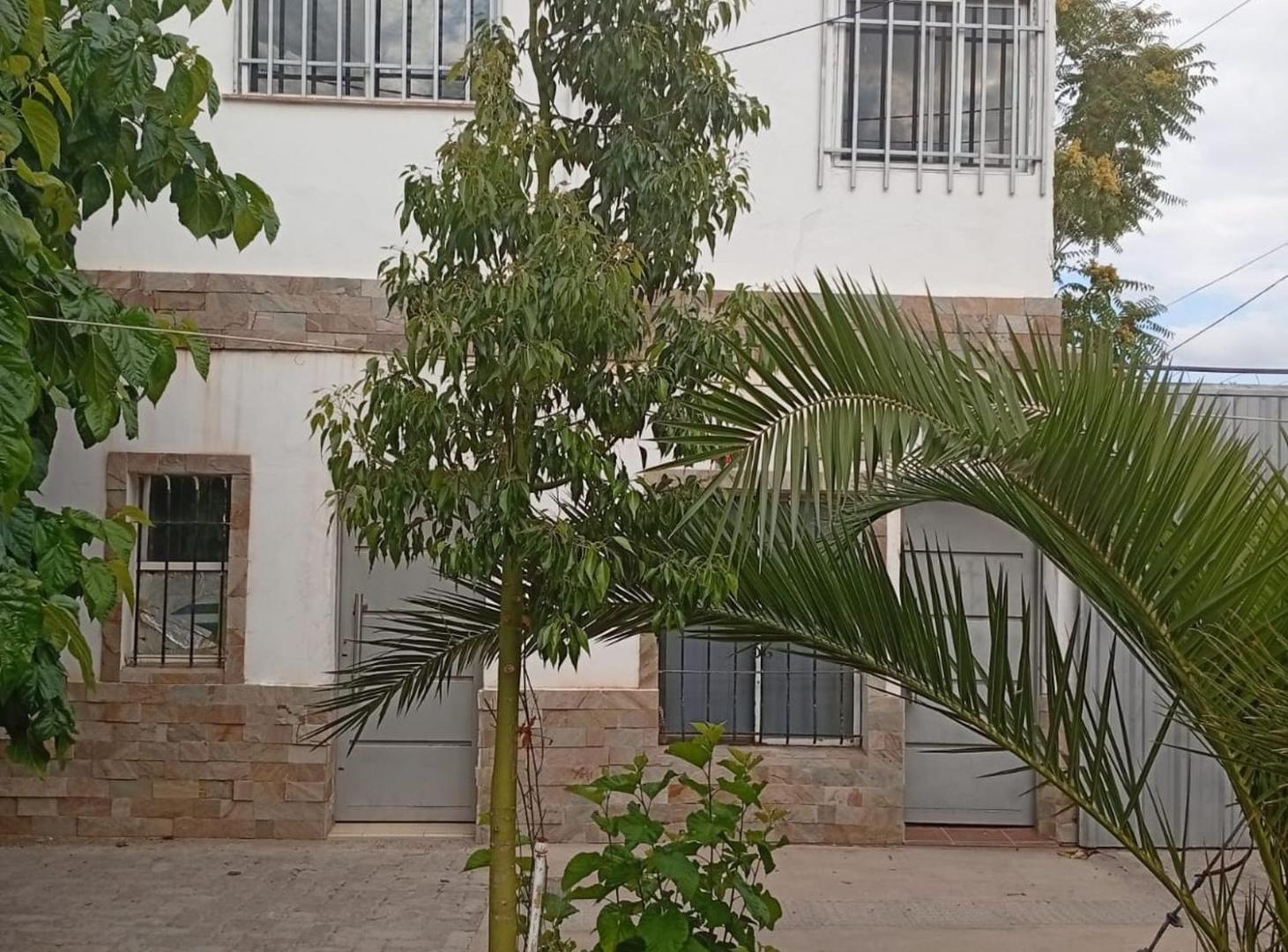 Foto de VENDO CASA + DEPARTAMENTO EN GUAYMALLÉN, imagen 1
