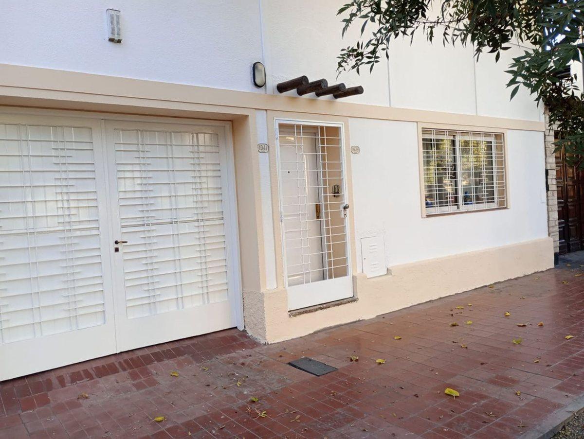Foto de CASA 4 DORMITORIOS, CON PISCINA, CIUDAD DE MENDOZA, imagen 2
