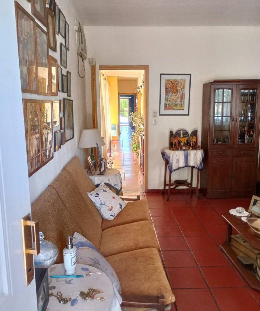 Foto de CASA 4 DORMITORIOS, CON PISCINA, CIUDAD DE MENDOZA, imagen 3