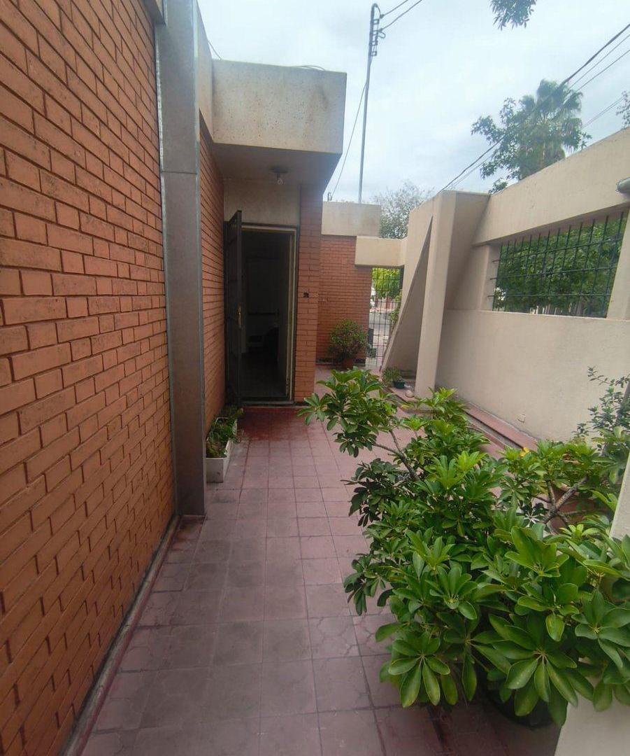 Foto de CASA ESQUINA,FRENTE A YPF DE CALLE ALBERDI, GLLÉN, imagen 5