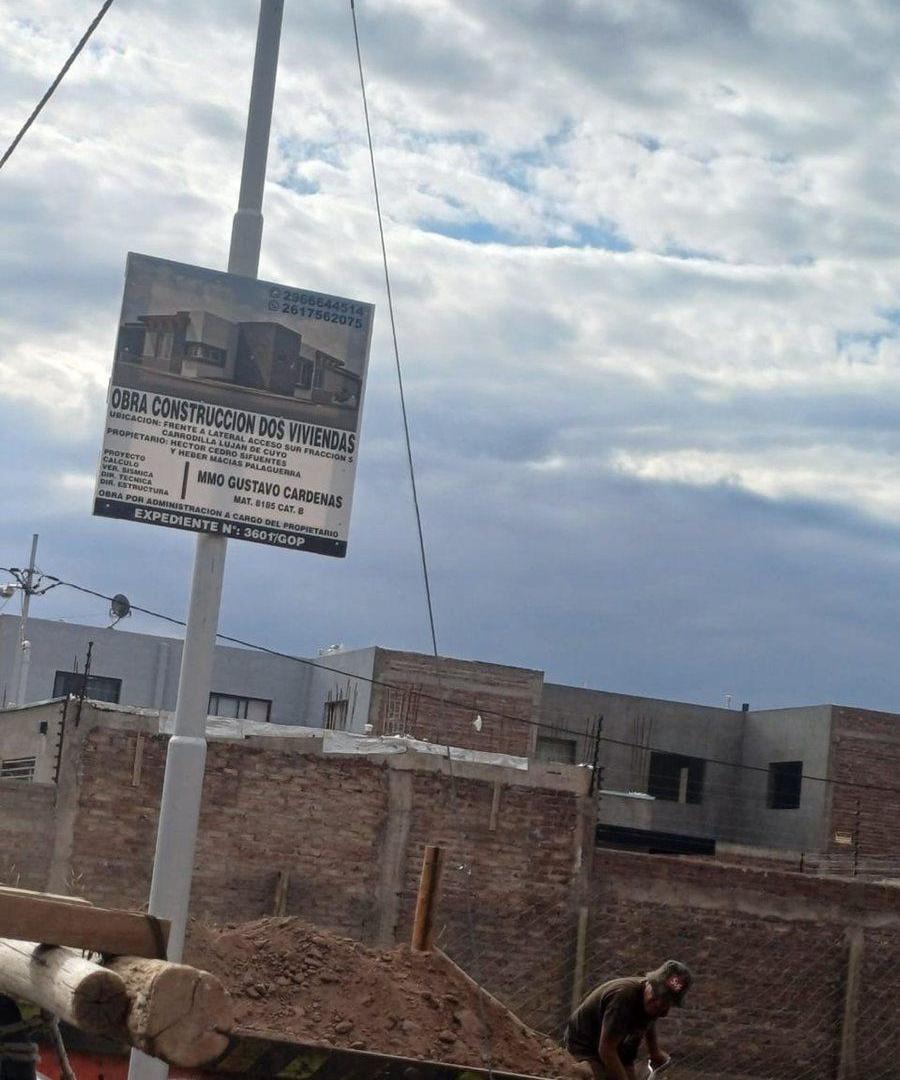 Foto de VENTA CASA EN POZO EN CARRODILLA MENDOZA, imagen 1