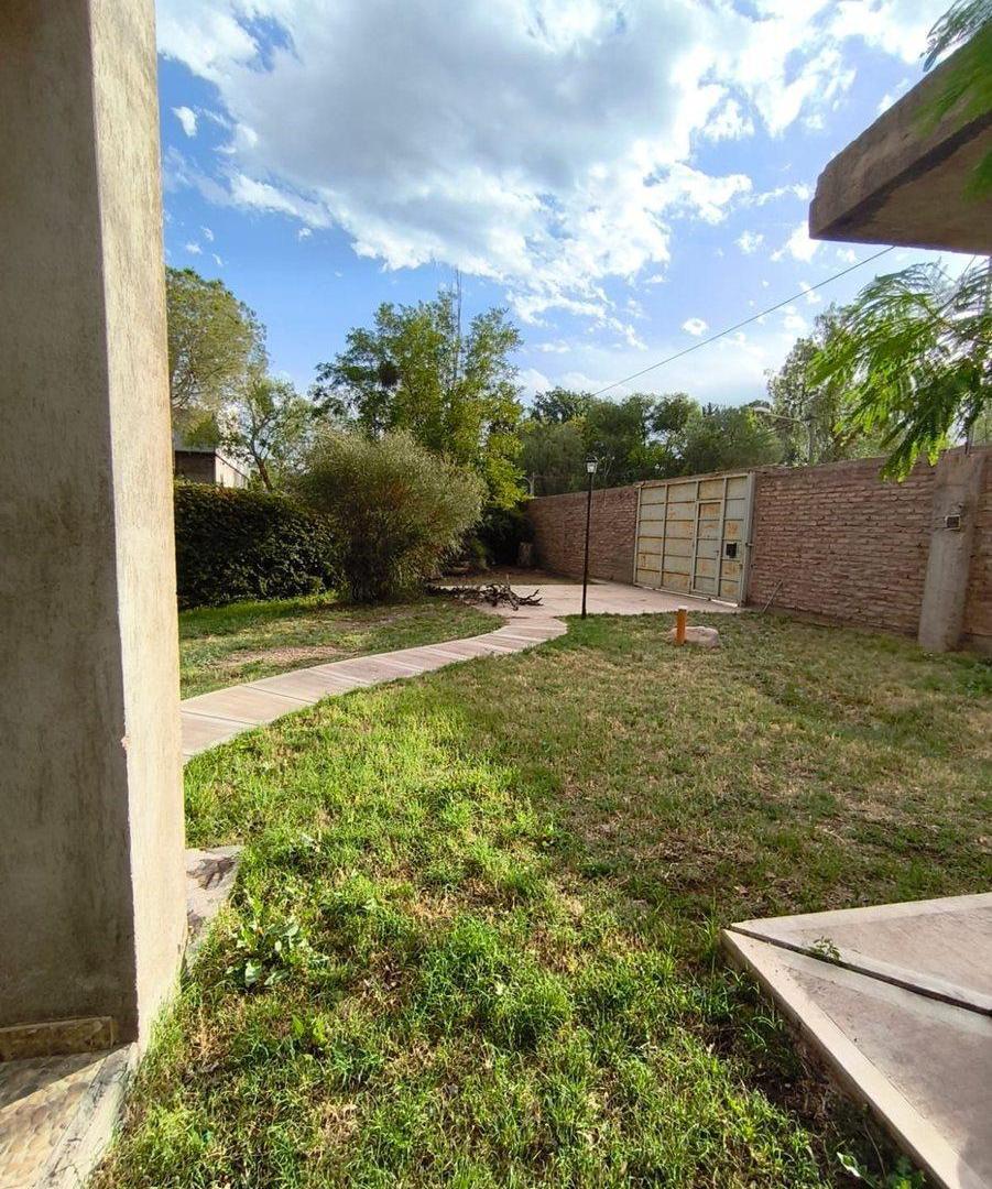 Foto de CASA EN VENTA EN VISTALBA (LIMITE LAS COMPUERTAS), imagen 3