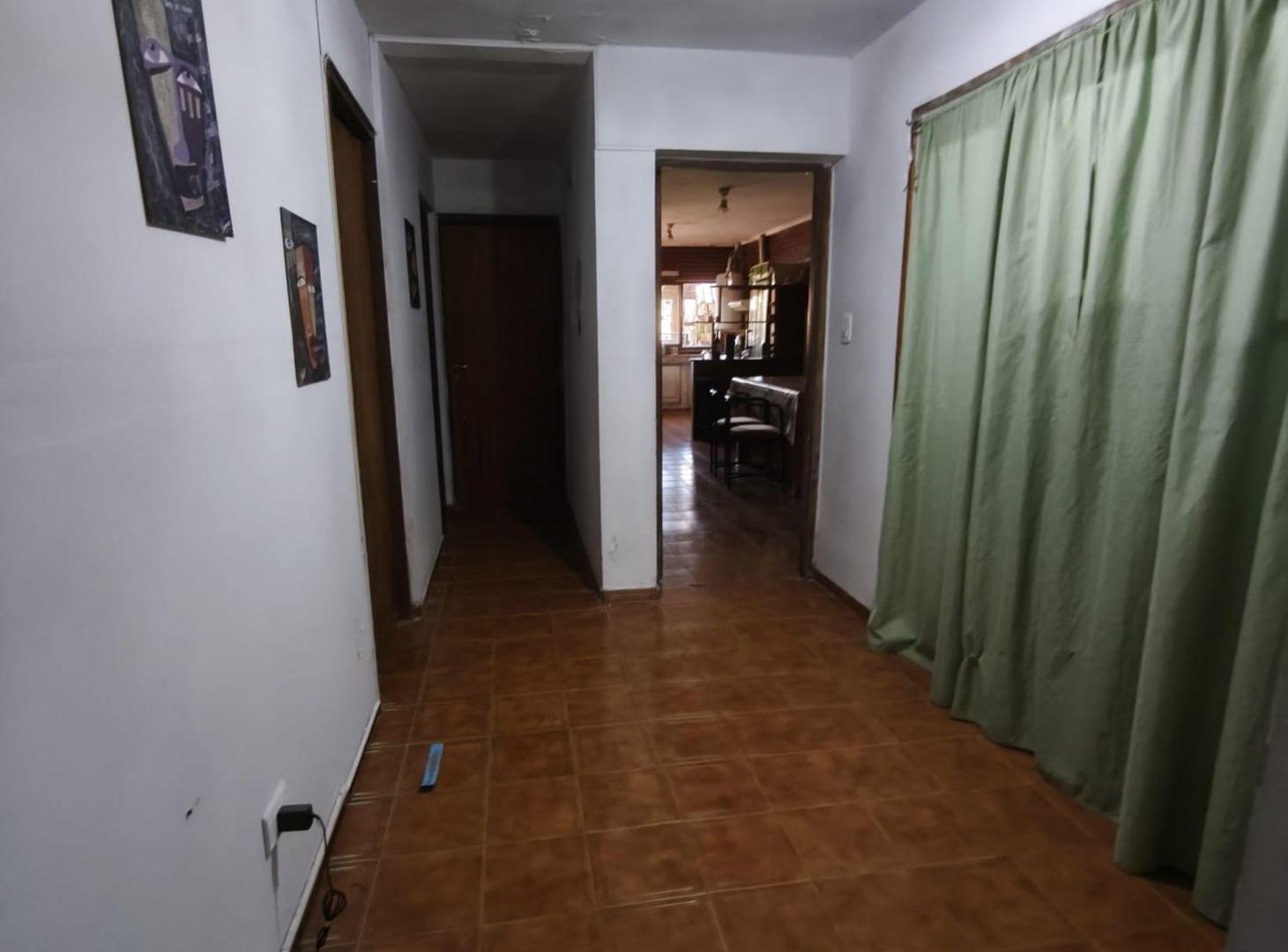 Foto de Venta Casa dos Plantas B° Parque Drumond, imagen 4