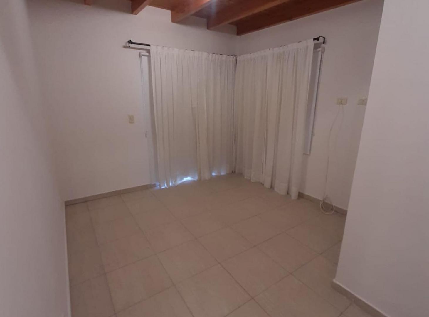 Foto de ALQUILER DE CASA BARRIO RINCON DE DRUMOND, imagen 2