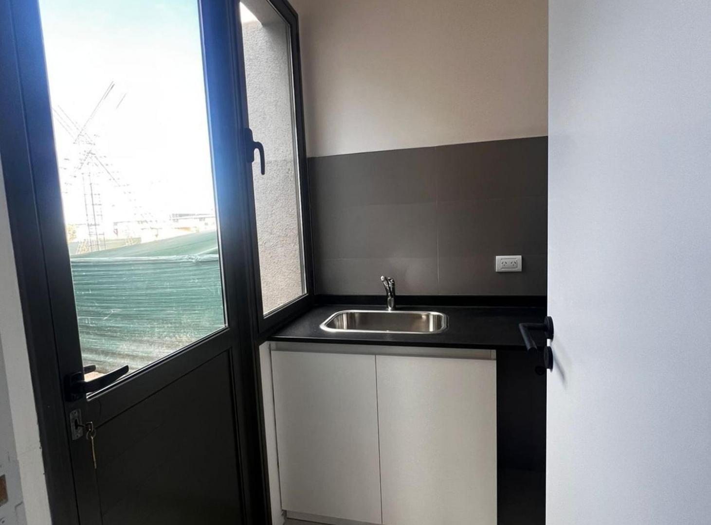 Foto de VENTA CASA DE CATEGORÍA EN ALMA GARDENIA - LUJÁN, imagen 3