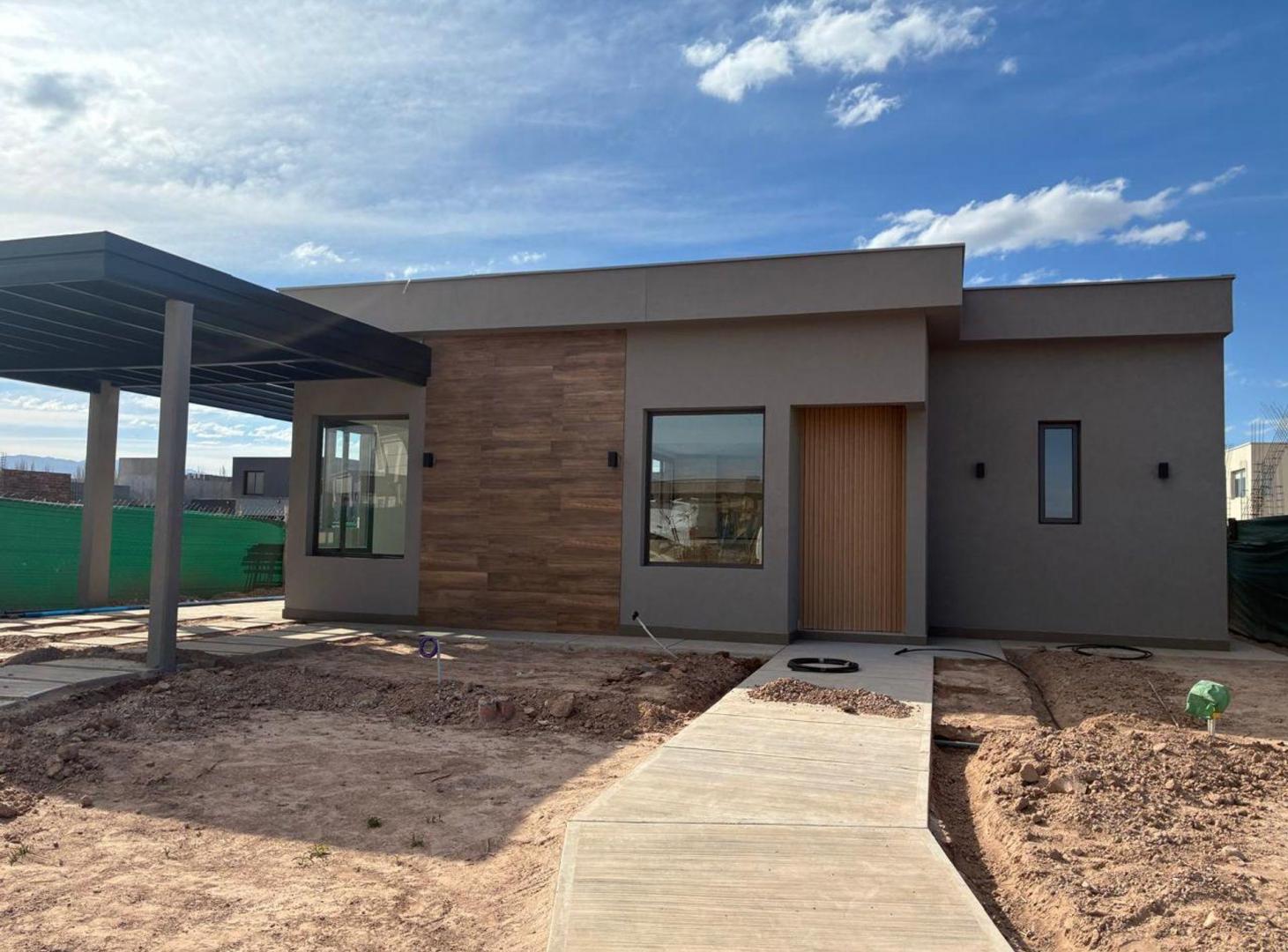 Foto de VENTA CASA DE CATEGORÍA EN ALMA GARDENIA - LUJÁN, imagen 1