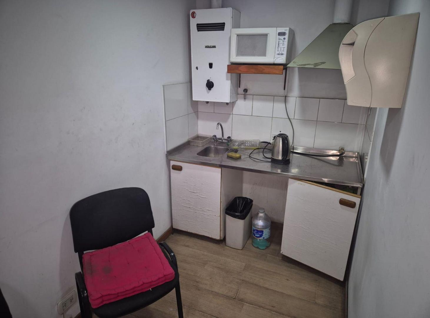 Foto de REMAX VENDIMIA OFRECE EXCELENTE GALPON EN V. NUEVA, imagen 5