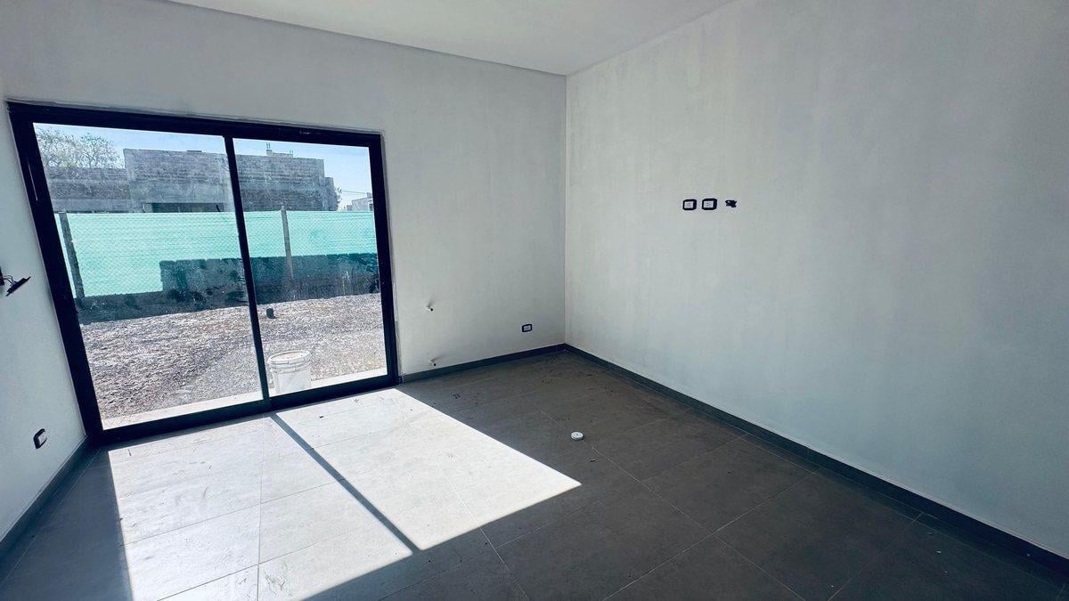 Foto de Excelente casa a estrenar en LAR de Vieytes III, imagen 3