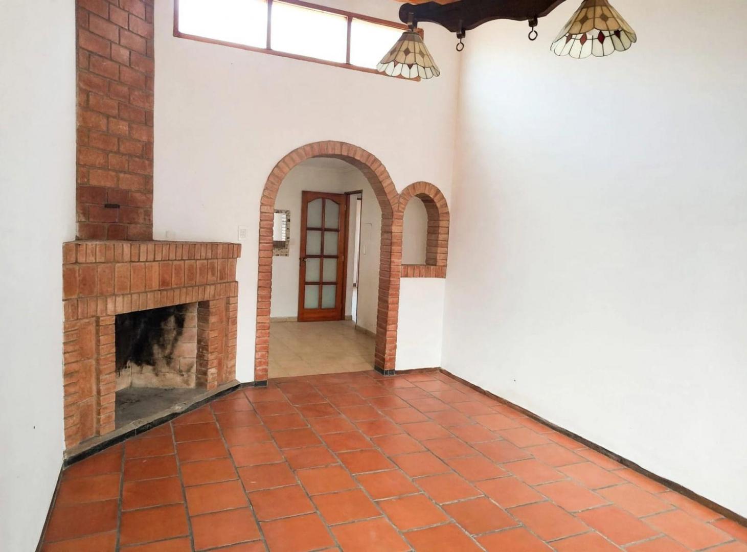 Foto de Casa en B Los Ferroviarios, Luzuriaga, imagen 3