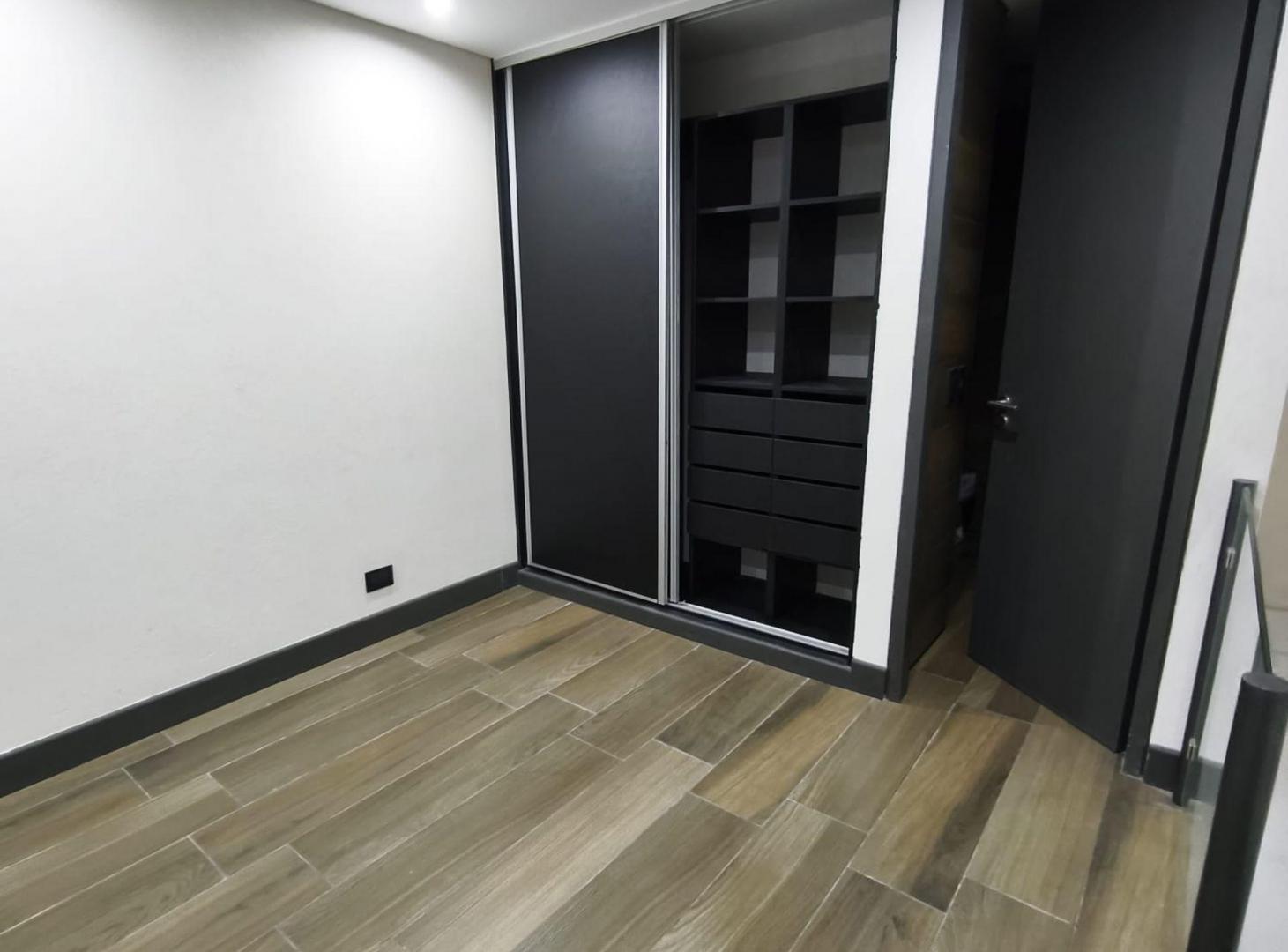 Foto de Alquiler Departamento Torre Saint Mari Villa Nueva, imagen 4