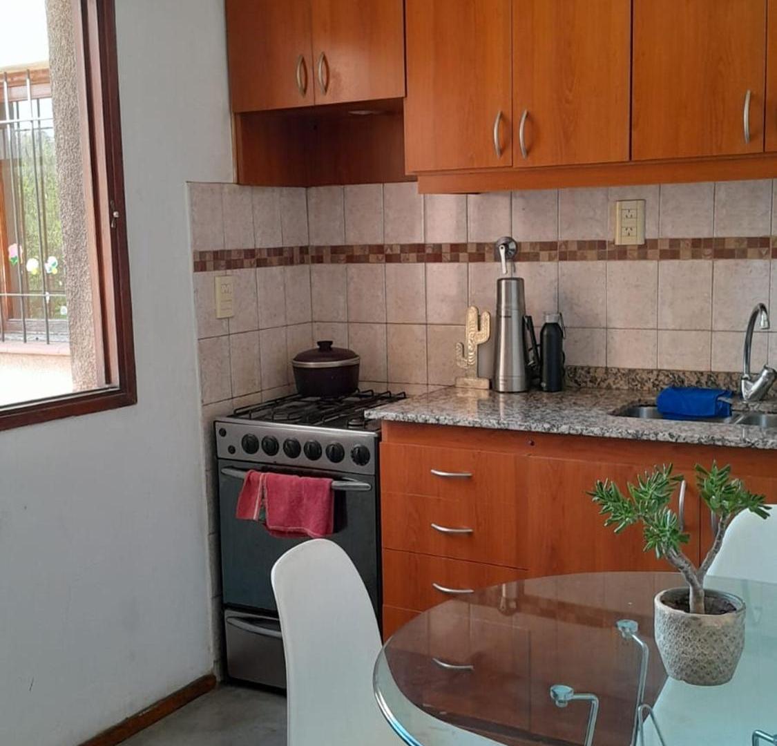 Foto de Alquiler Departamento Barrio Bombal, 2 dormitorios, imagen 2