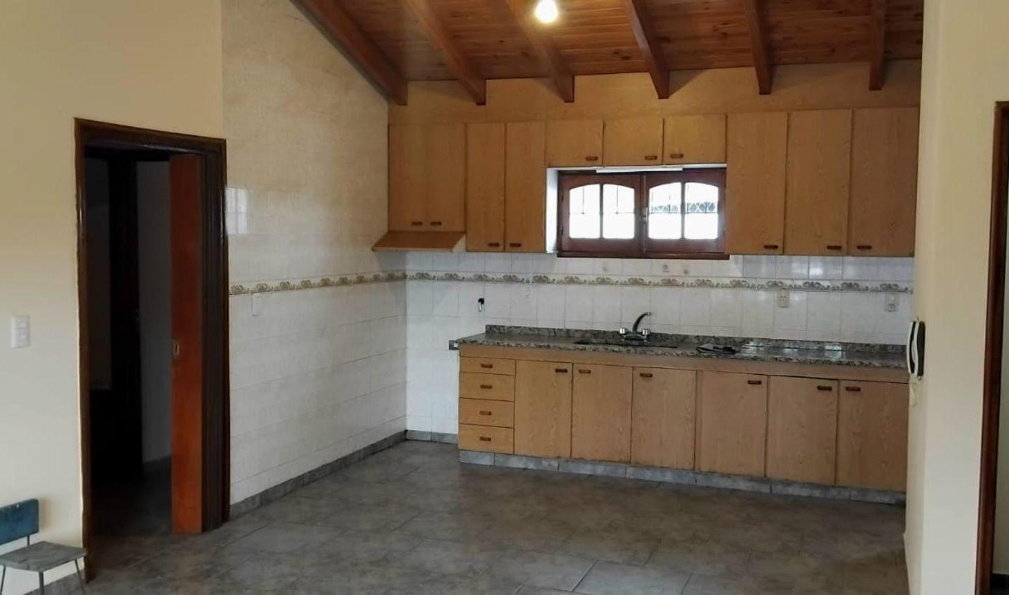 Foto de DEPTO EN ALQUILER 2 DORM. CON COCHERA - LAS HERAS, imagen 1