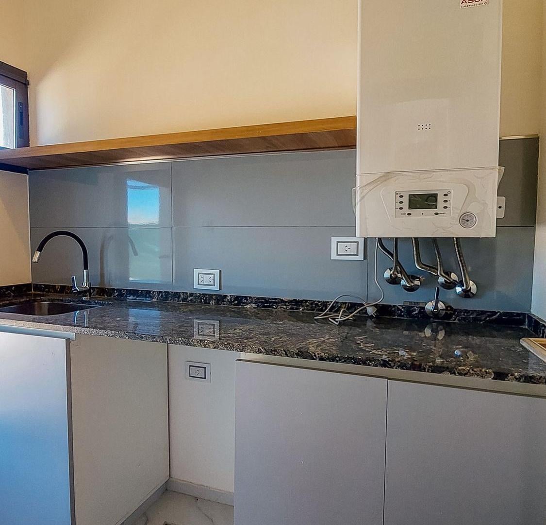 Foto de CASA EN VENTA BARRIO PRIVADO YRIGOYEN, imagen 4