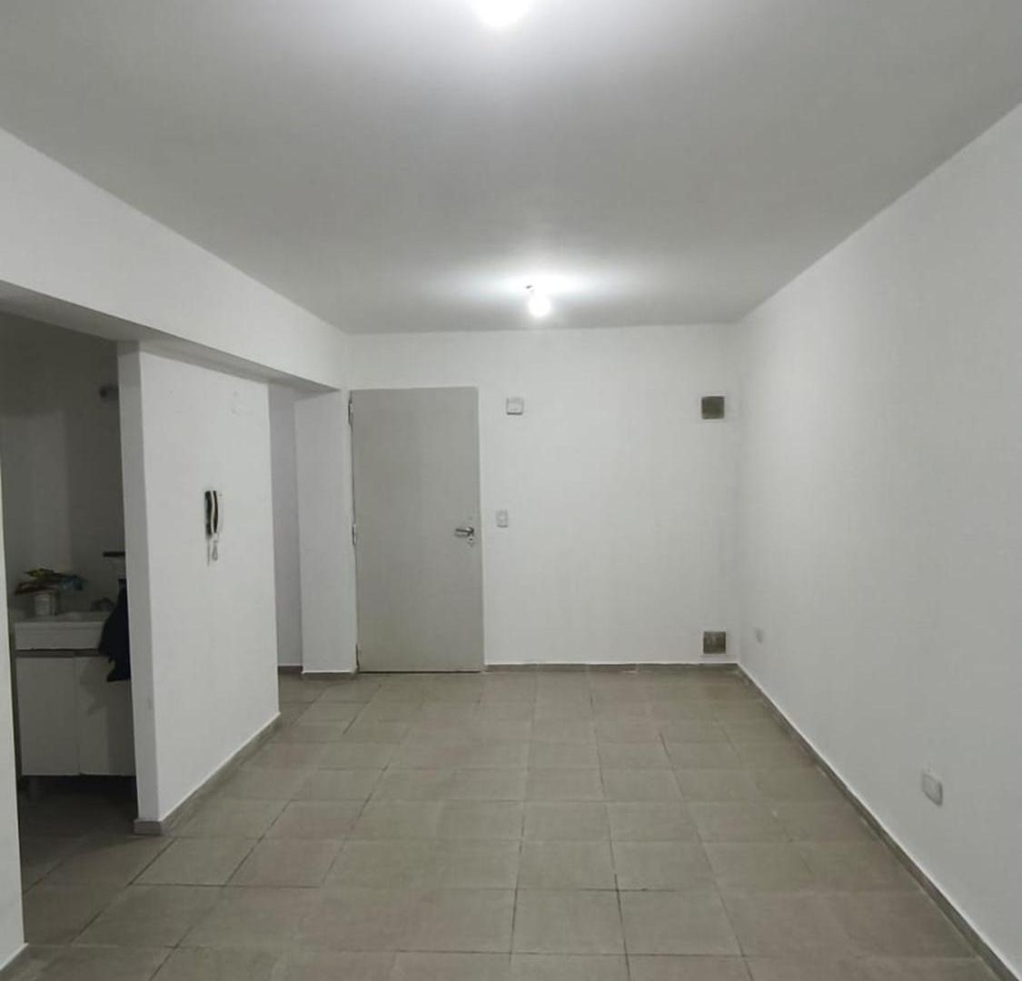 Foto de ALQUILER DEPARTAMENTO EN CIUDAD, imagen 4