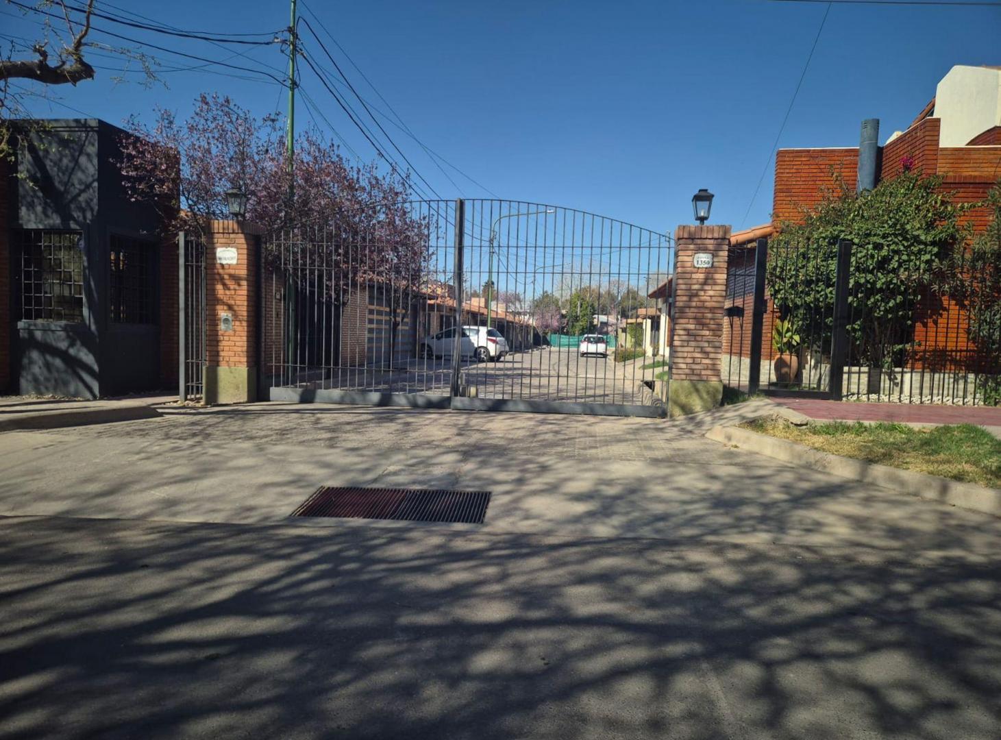 Foto de CASA EN VENTA 3 DORM. ALTO DORREGO - MENDOZA, imagen 1