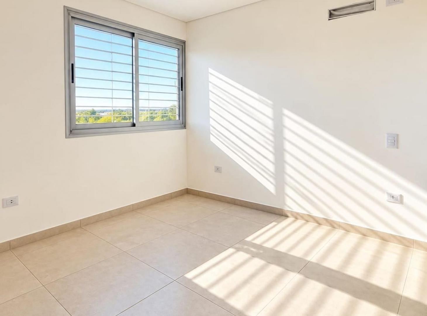 Foto de DUPLEX APTO CREDITO DR LELOIR, imagen 1