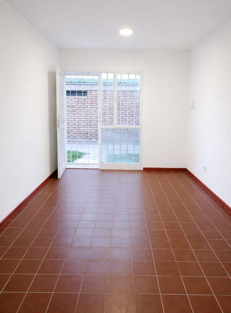 Foto de DUPLEX 3 HABITACIONES EN MAIPU SIN COCHERA, imagen 2