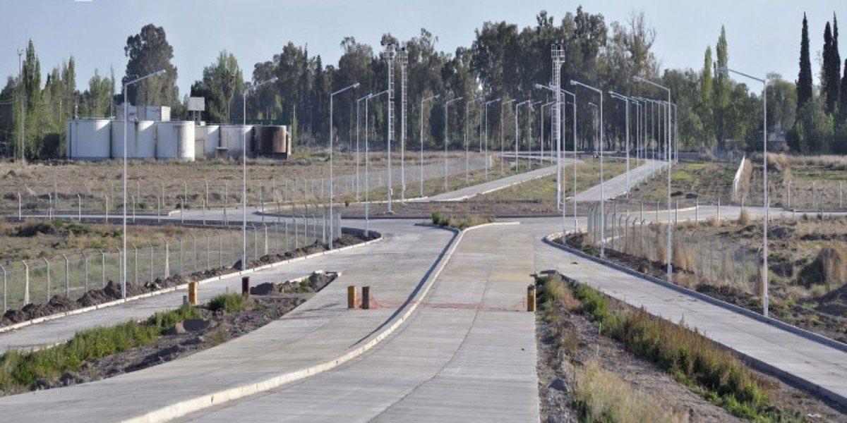 Foto de VENTA LOTE INDUSTRIAL APTO SERVICIOS EN PASIP, imagen 3