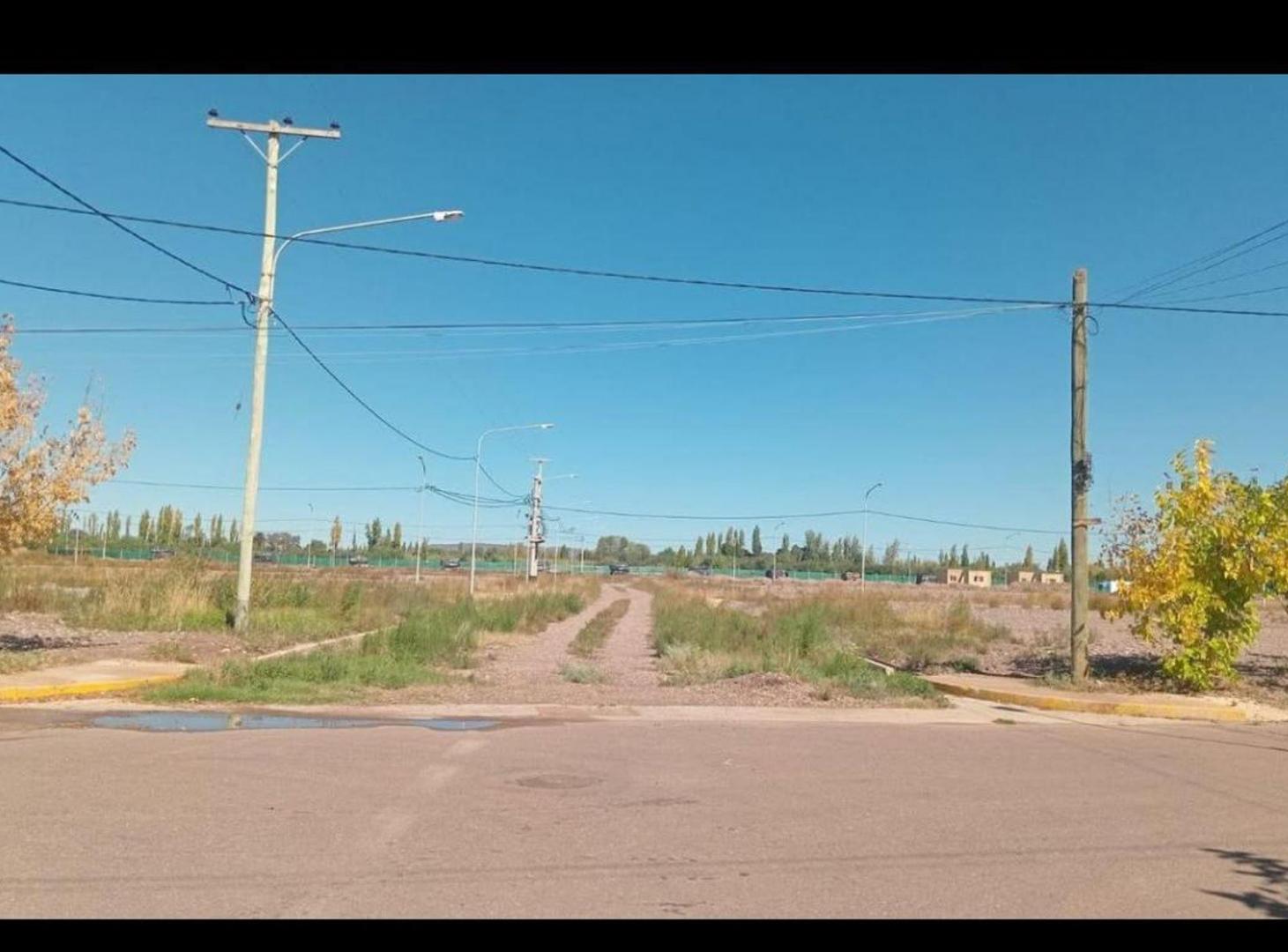 Foto de LOTE EN VENTA B. AGUA Y ENERGÍA | ESCRITURADO, imagen 1