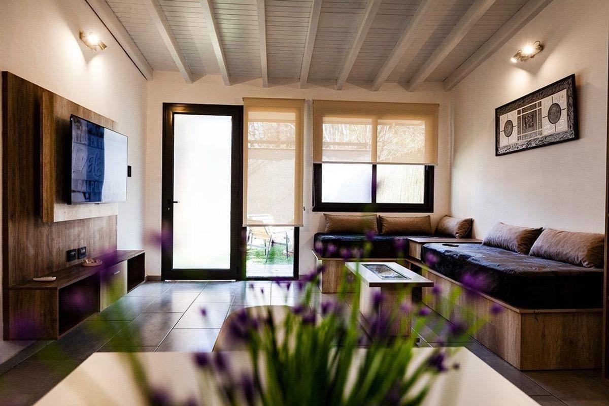 Foto de COMPLEJO DE 2 CASAS TIPO DUPLEX,CHACRAS DE CORIA, imagen 3