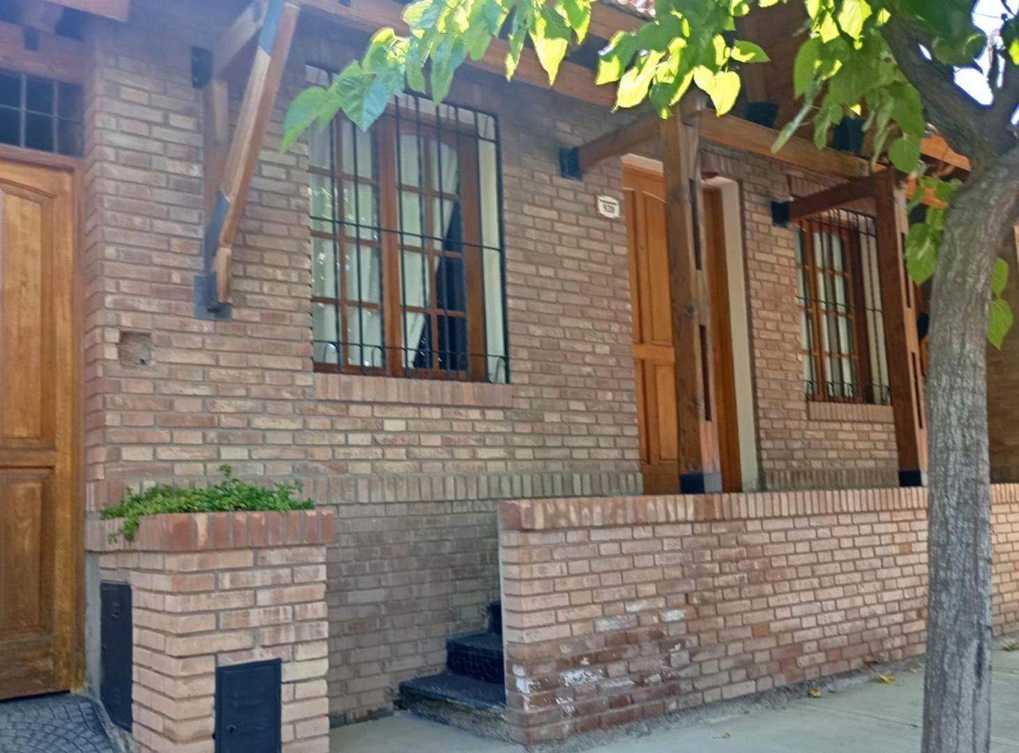 Foto de CASA+ DOS DEPTOS, B° JARDÍN SERRANO, GODOY CRUZ, imagen 2