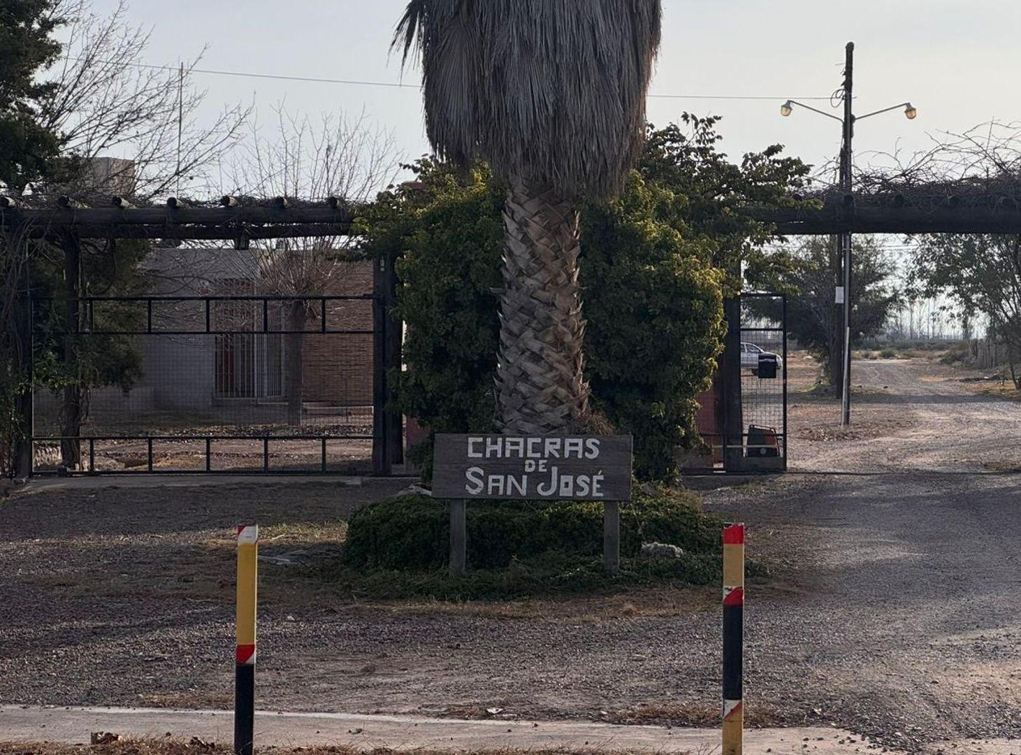 Foto de LOTE EN VENTA BARRIO CHACRAS DE SAN JOSE, imagen 2