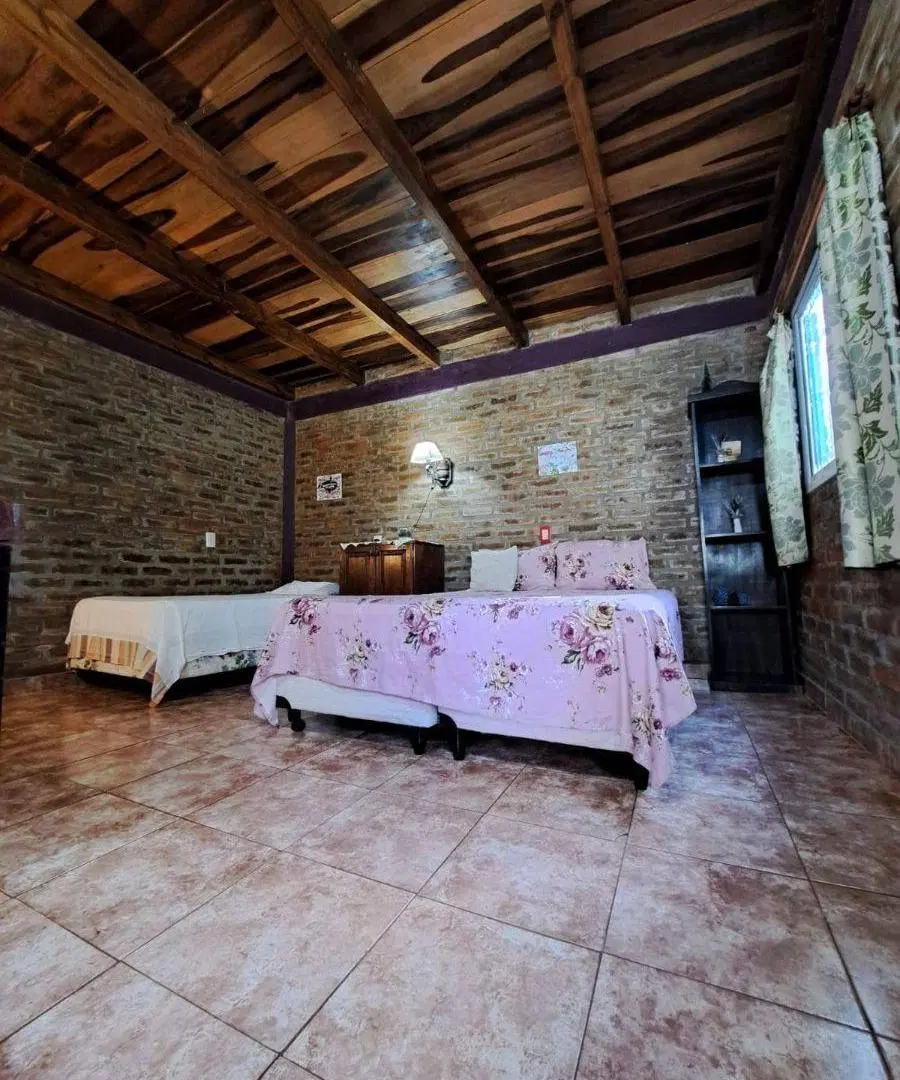 CASA QUINTA EN B° LOS ARROYOS DE CANDELARIA 5