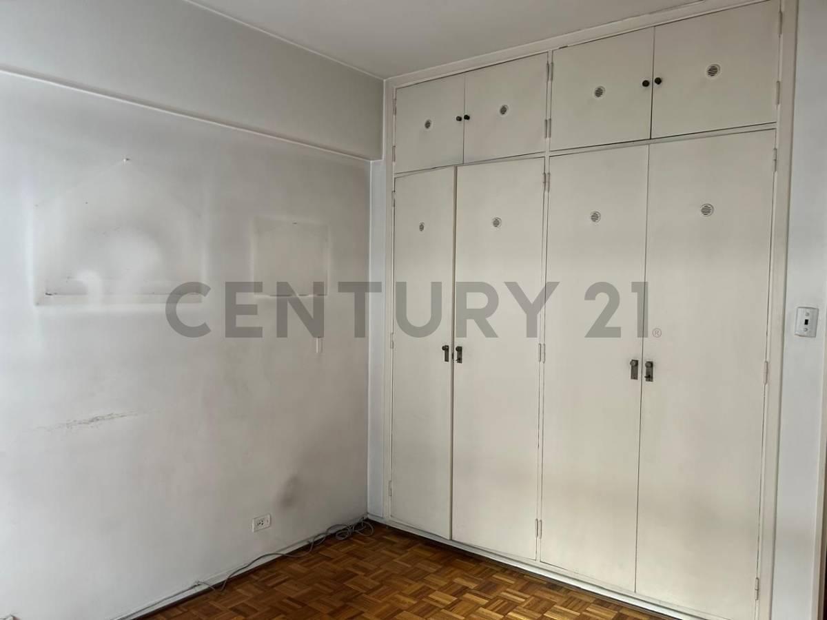 Venta 2 Ambientes en Monserrat 4