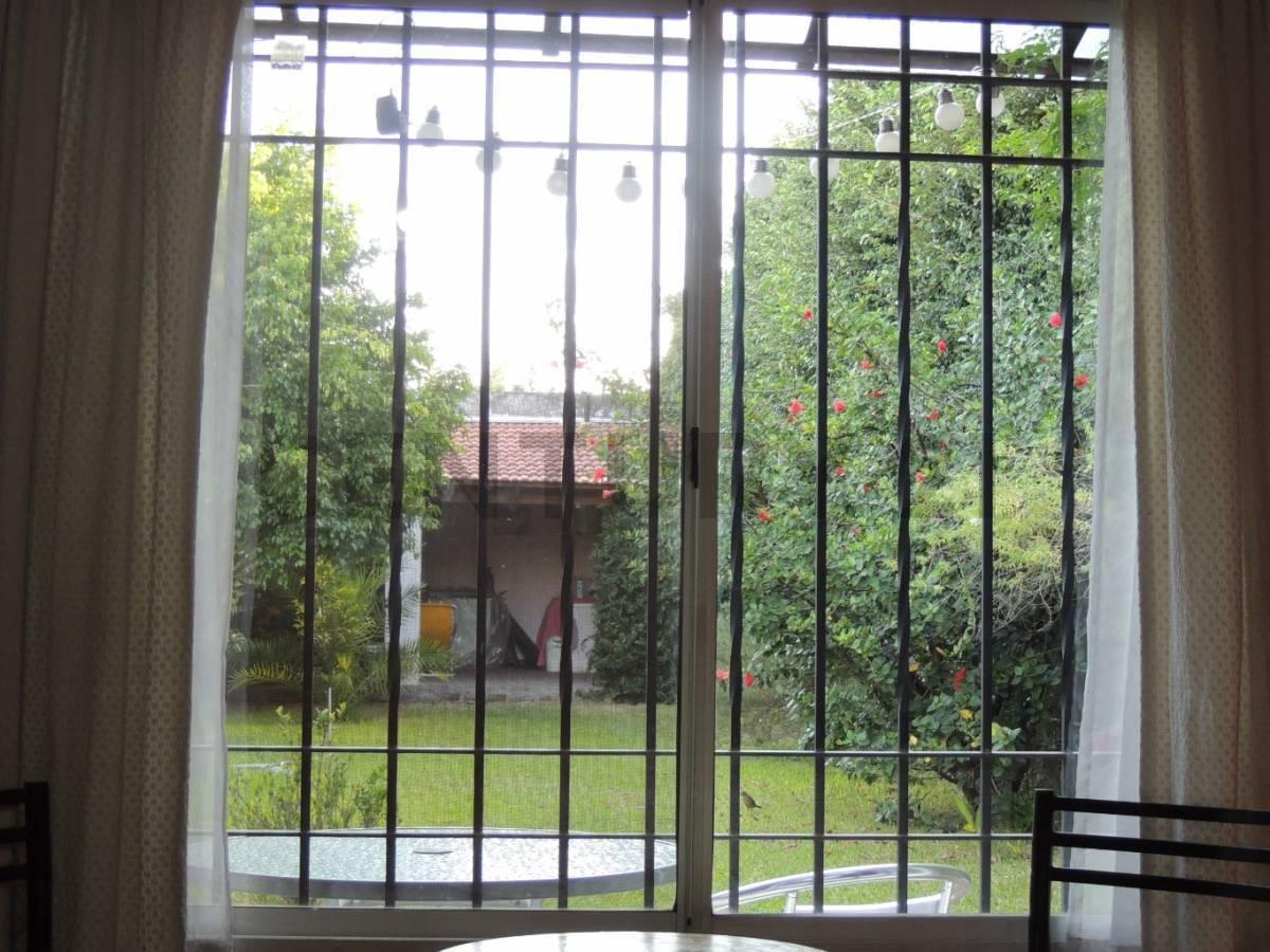 Venta Casa 5 Ambientes con Cochera, Parque, Pileta y Quinch 5