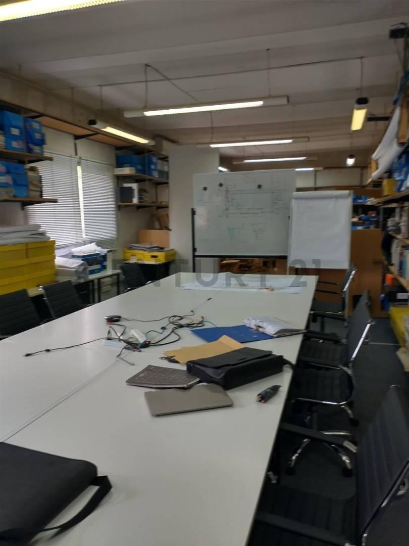 Saavedra. Venta. Oficina a m de Avda. Cabildo 2