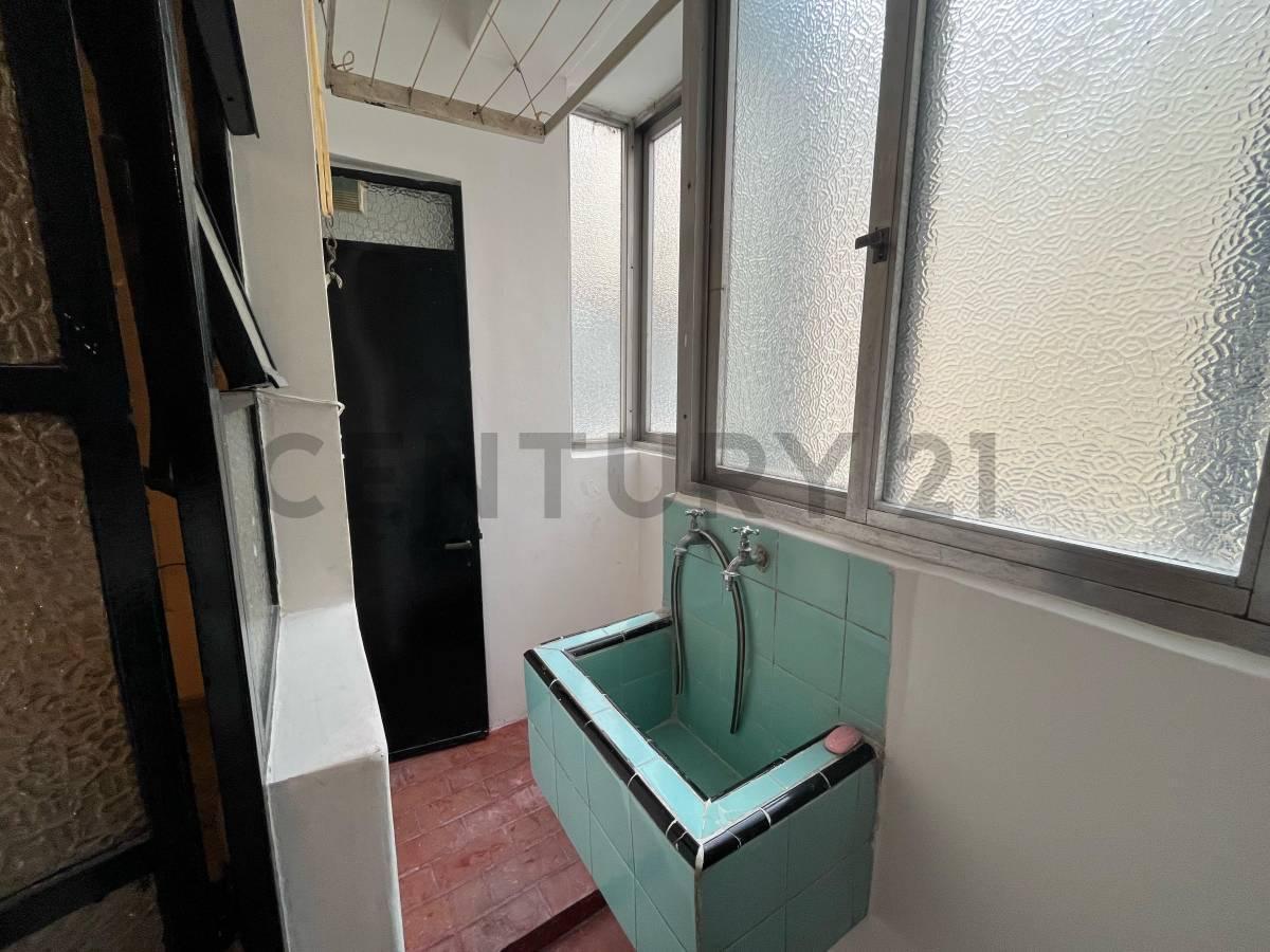 Venta 3 Ambientes con Dependencia en Caballito 4