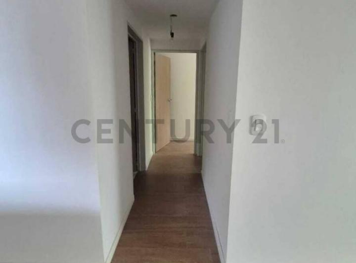 VENTA  DEPARTAMENTO 3 AMBIENTES CON  BALCÓN CORRIDO AL FRENTE, COCHERA. EN COLEGIALES 5